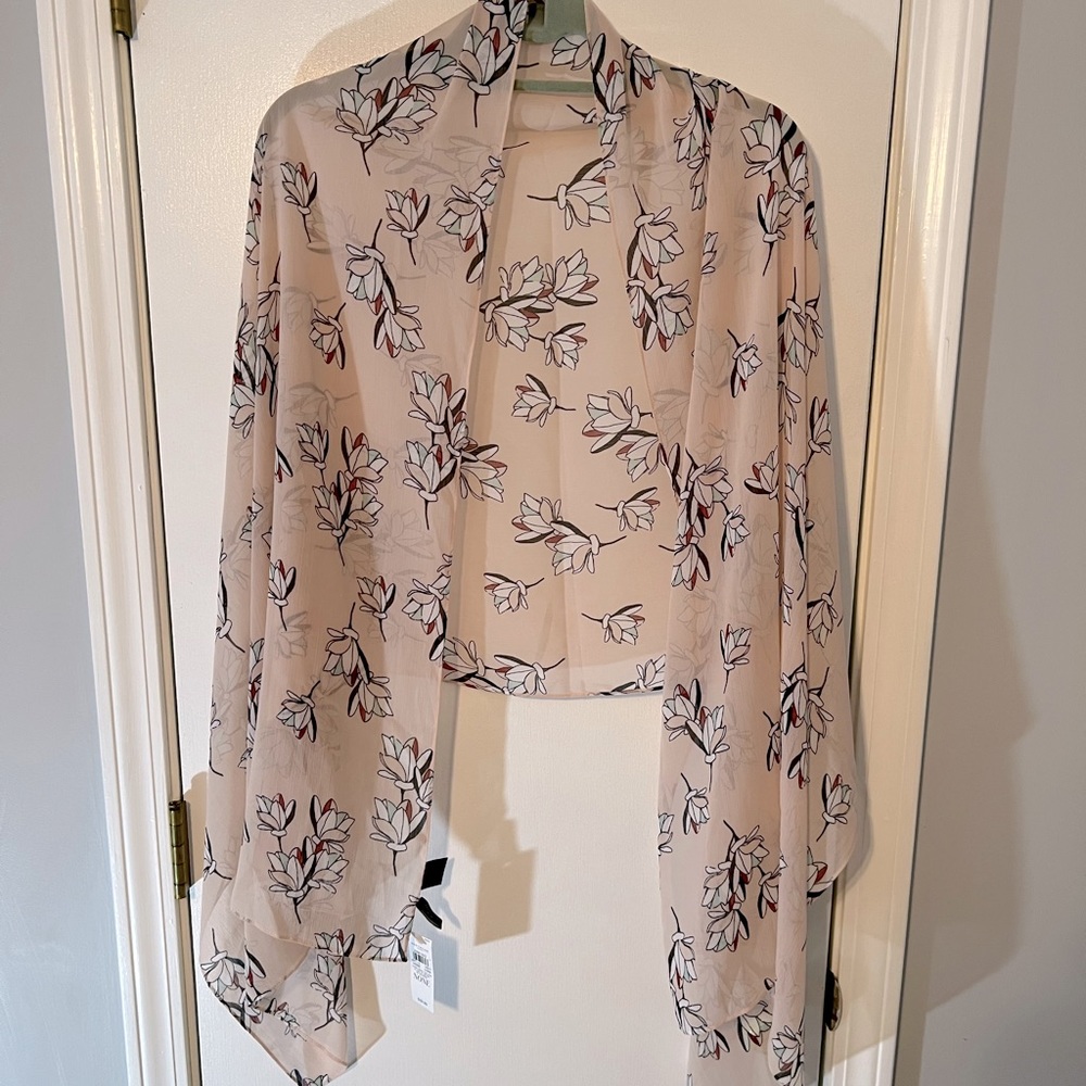 NWT Ann Taylor Factory Lovely Floral Lightweight Scarf 🌸